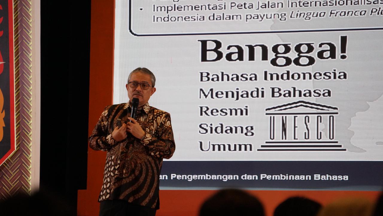 Pentingnya Sinergi Seluruh Pemangku Kepentingan Mengawal Arah Baru Revitalisasi Bahasa Daerah