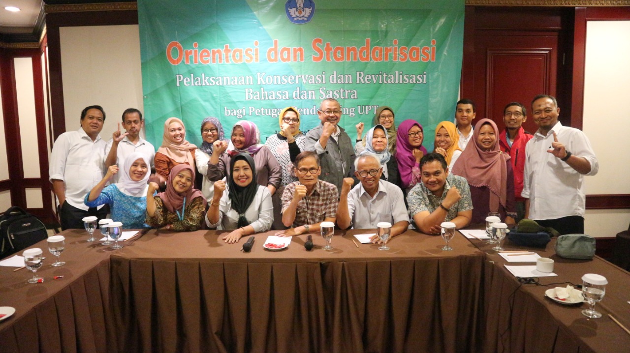 James Collin dari Universitas Kebangsaan Malaysia Berikan Wawasan Revitalisasi Bahasa dan Sastra