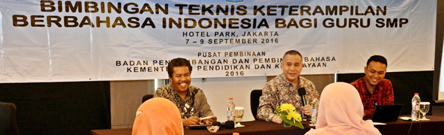 Pusat Pembinaan Mengadakan Bimbingan Teknik Kebahasaan bagi Guru SMP