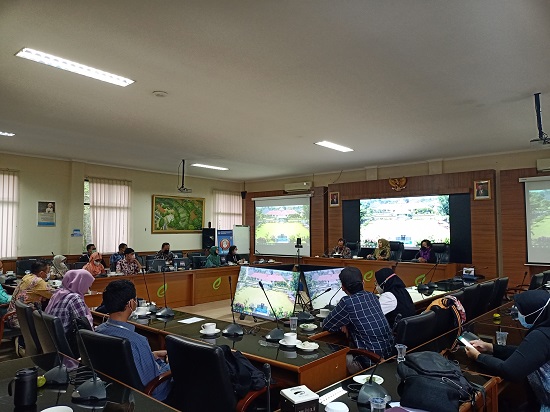 Upaya Patok Banding Pelayanan Publik Badan Pengembangan dan Pembinaan Bahasa