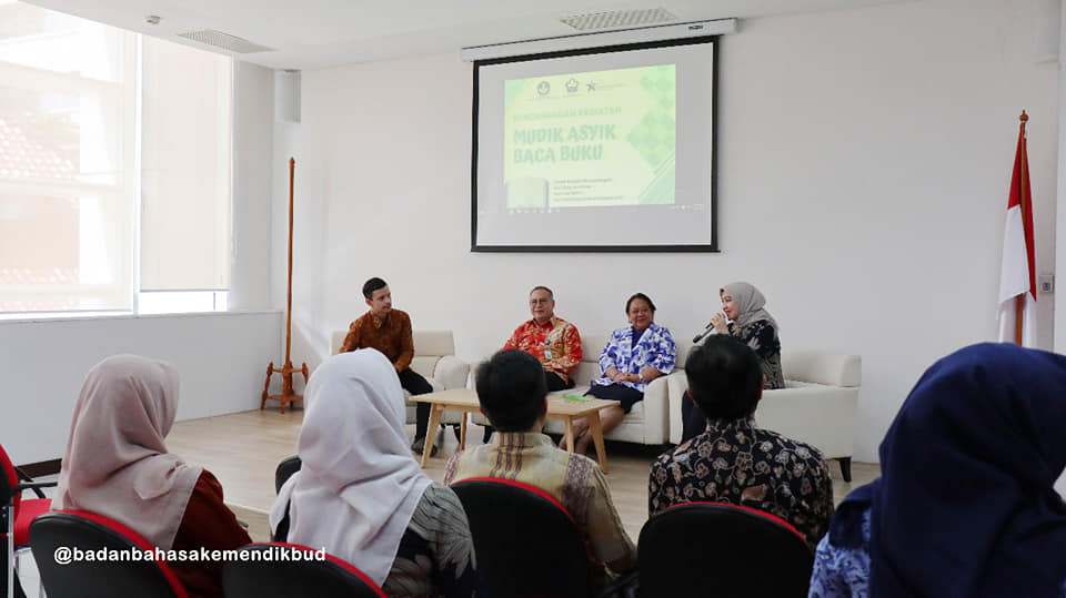 Badan Bahasa dan Perbukuan Dukung Program Mudik Asyik Baca Buku