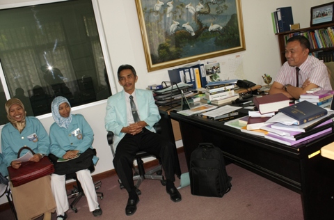 Mahasiswa Universitas Sebelas Maret Praktek Kerja Lapangan Di Pusat Bahasa