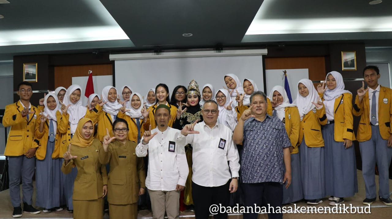 Urgensi Bahasa dalam Menjaga Perdamaian