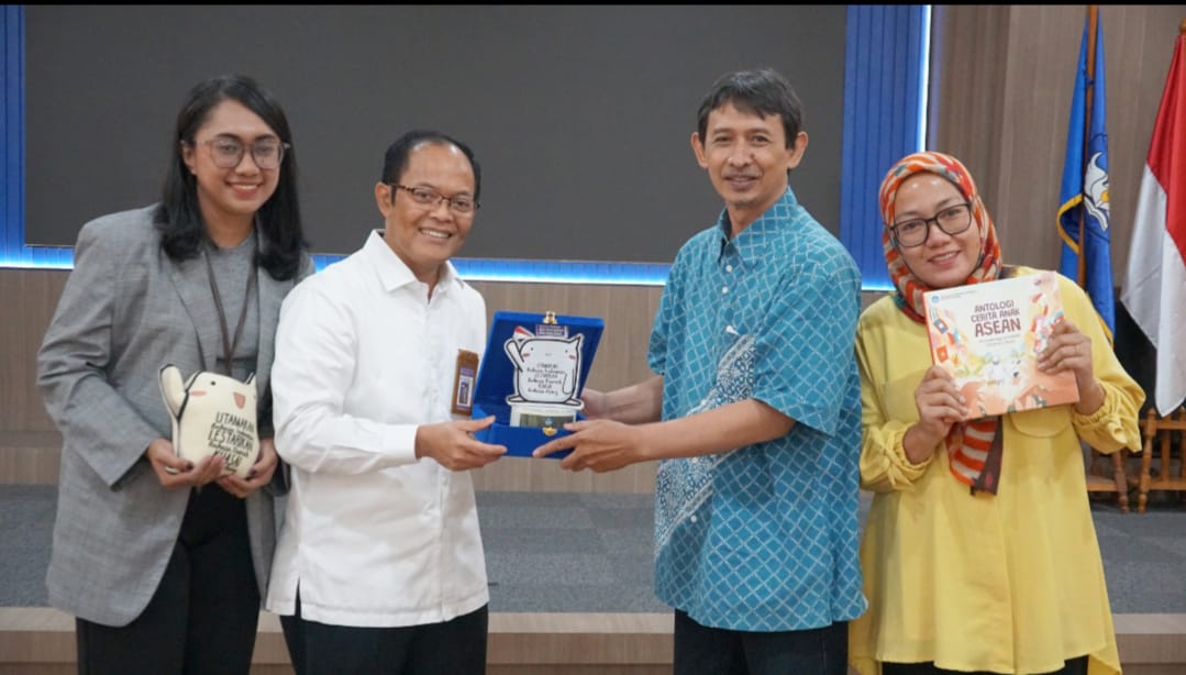 Media Tempo Lirik Harta Karun Badan Bahasa untuk Berkolaborasi