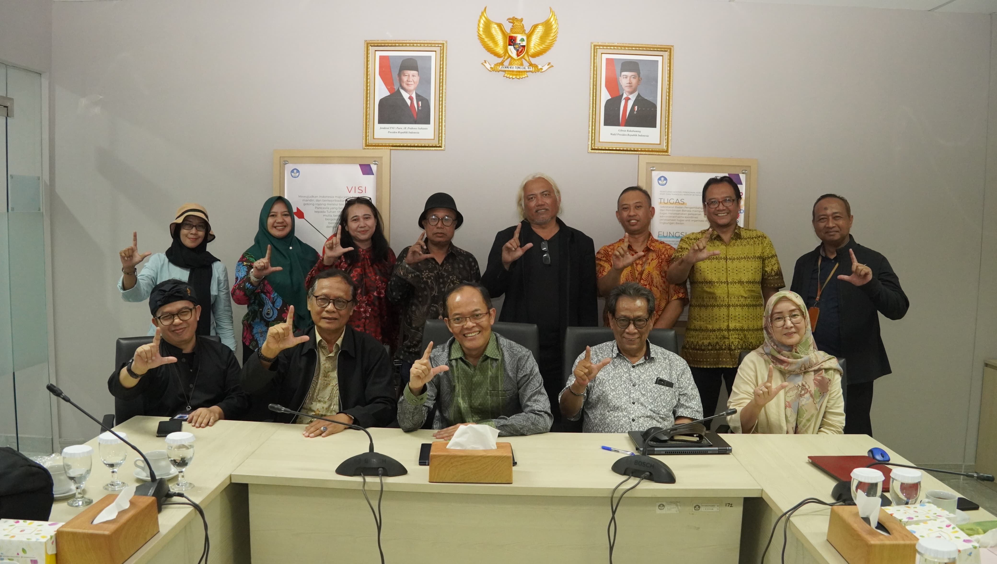 Kunjungan Penyelenggara Pertemuan Penyair Nusantara (PPN) XIII ke Badan Bahasa: Sinergisitas Diplomasi Budaya Melalui Puisi