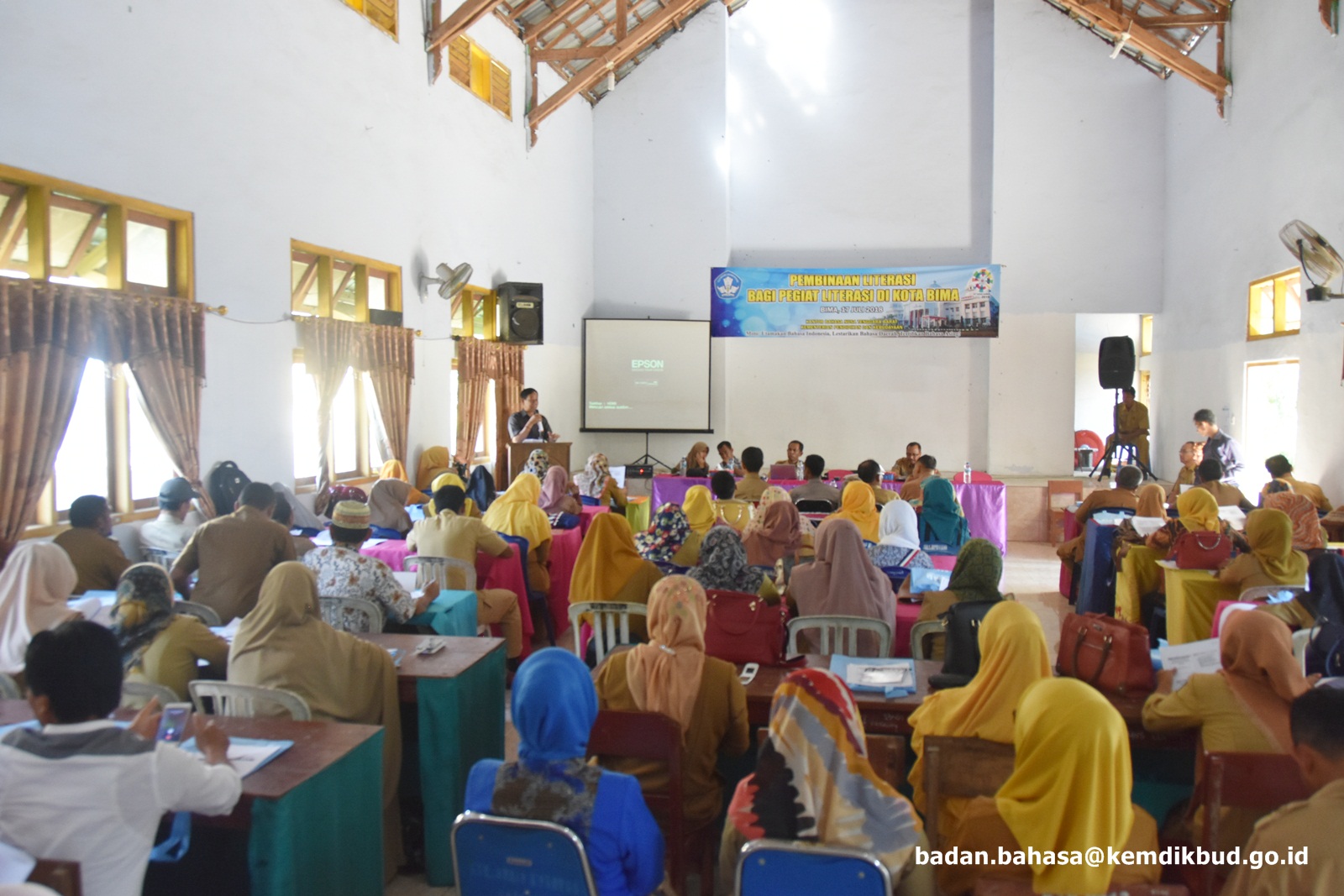 Kantor Bahasa NTB Bina Pegiat Literasi di Kota Bima