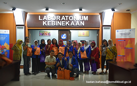 Mahasiswa Universitas Esa Unggul Kunjungi Laboratorium Kebinekaan Bahasa dan Sastra