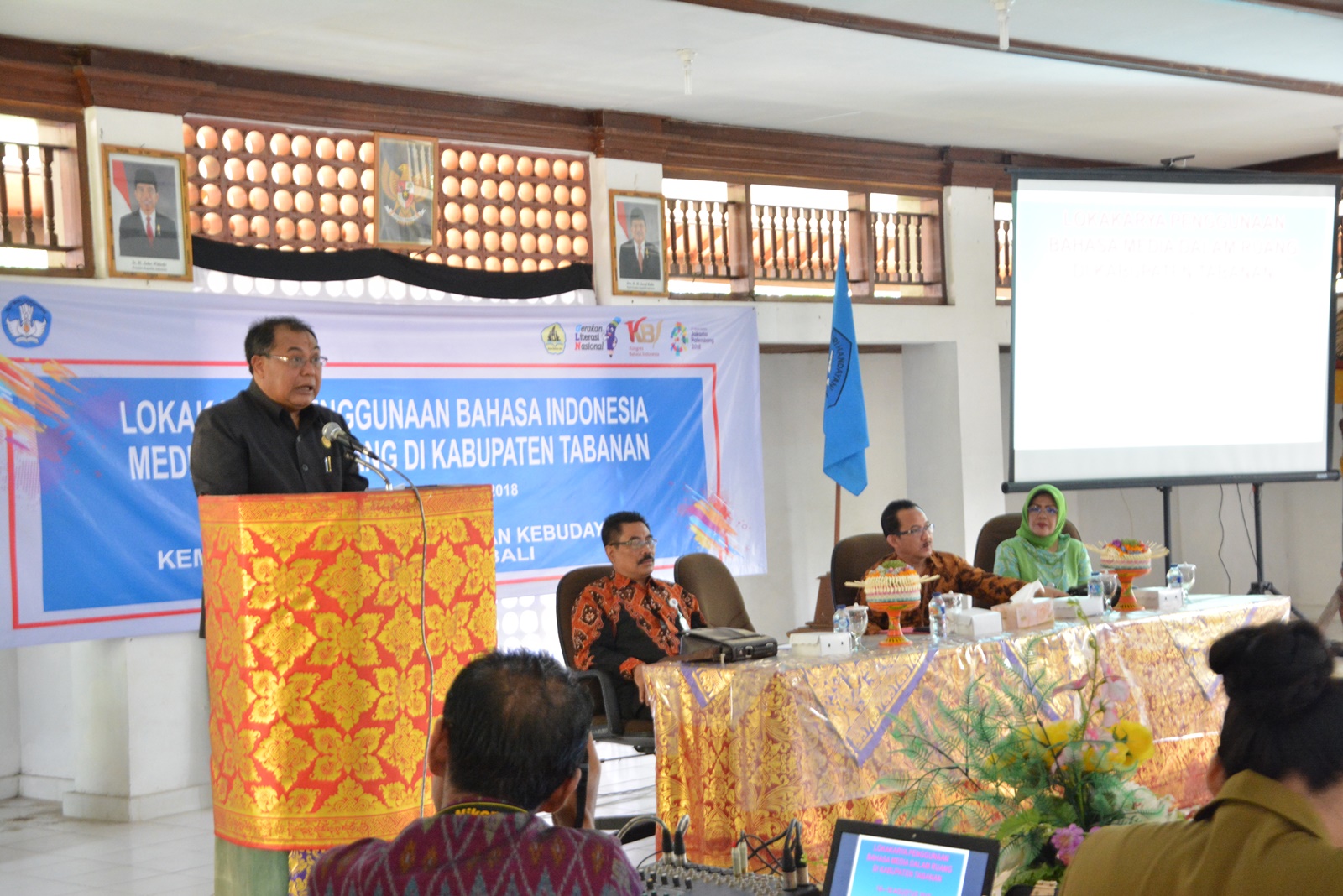 Lokakarya Penggunaan Bahasa Indonesia Media Dalam Ruang di Kabupaten Tabanan