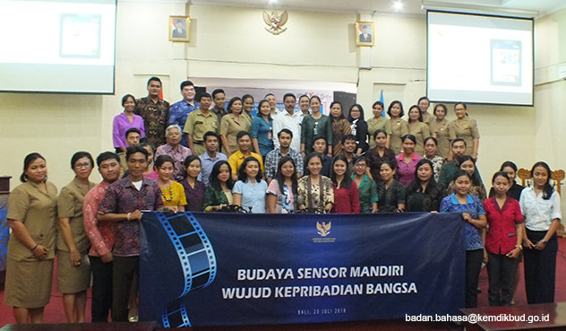 Mengajak Tenaga Kebahasaan dan Kesastraan untuk Memartabatkan Bahasa Indonesia