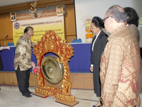 Seminar Internasional Bahasa Dan Sastra Austronesia V